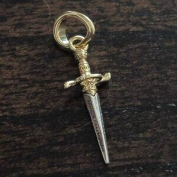 Authentic Game of Thrones Needle Dangle Pandora Charm - Picture 3 of 4